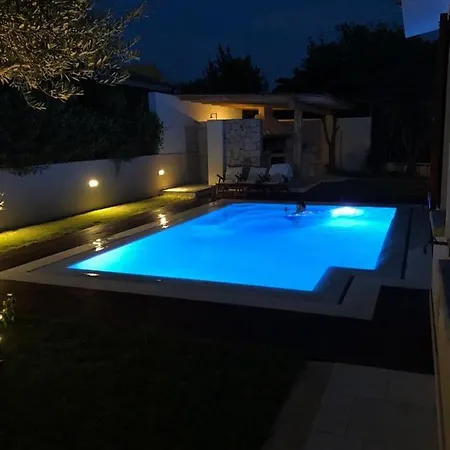 Con Piscina Privata Vicino Campu Longo بيت للعطل فيلاّسيمِيوس