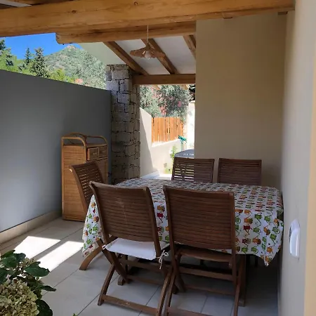 بيت للعطل Con Piscina Privata Vicino Campu Longo